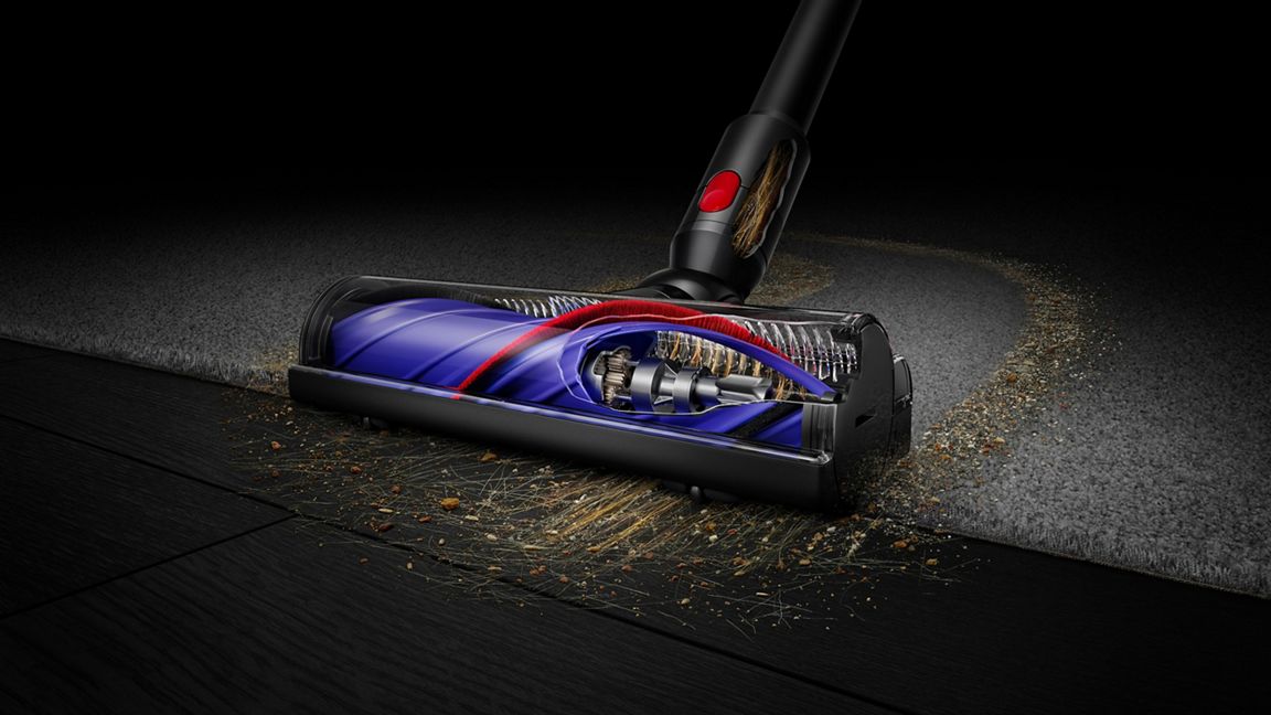 Dyson V8 Cyclone + Car Cleaning Kit cordless vacuum